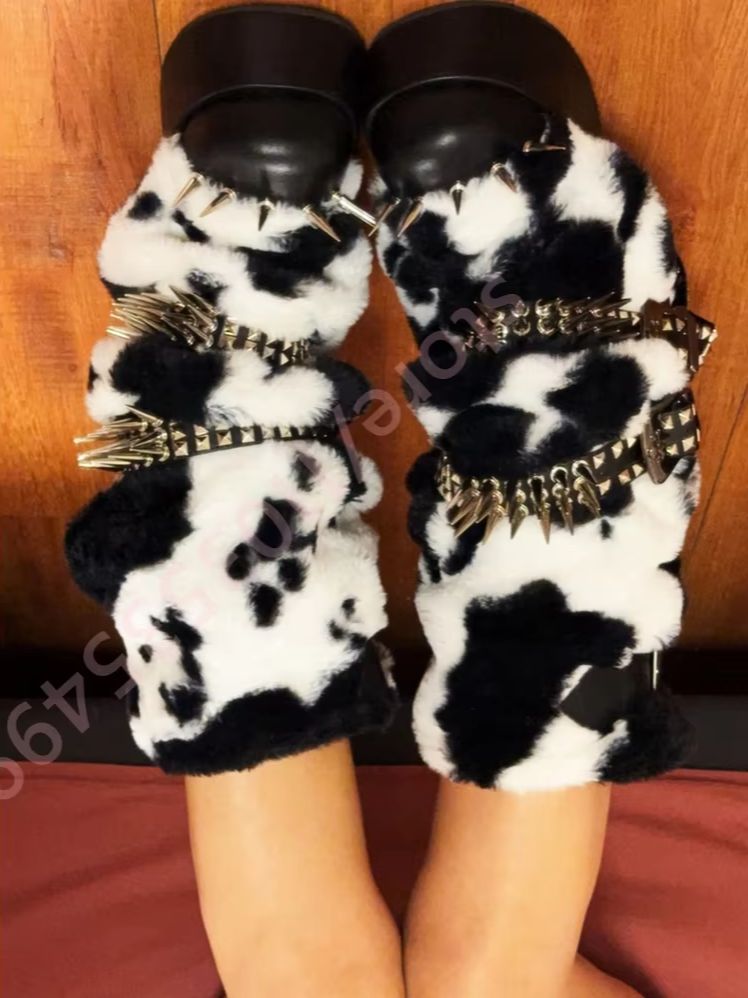Street Fashion Winter 2026 - Sepatu Bot Platform Musim Dingin Motif