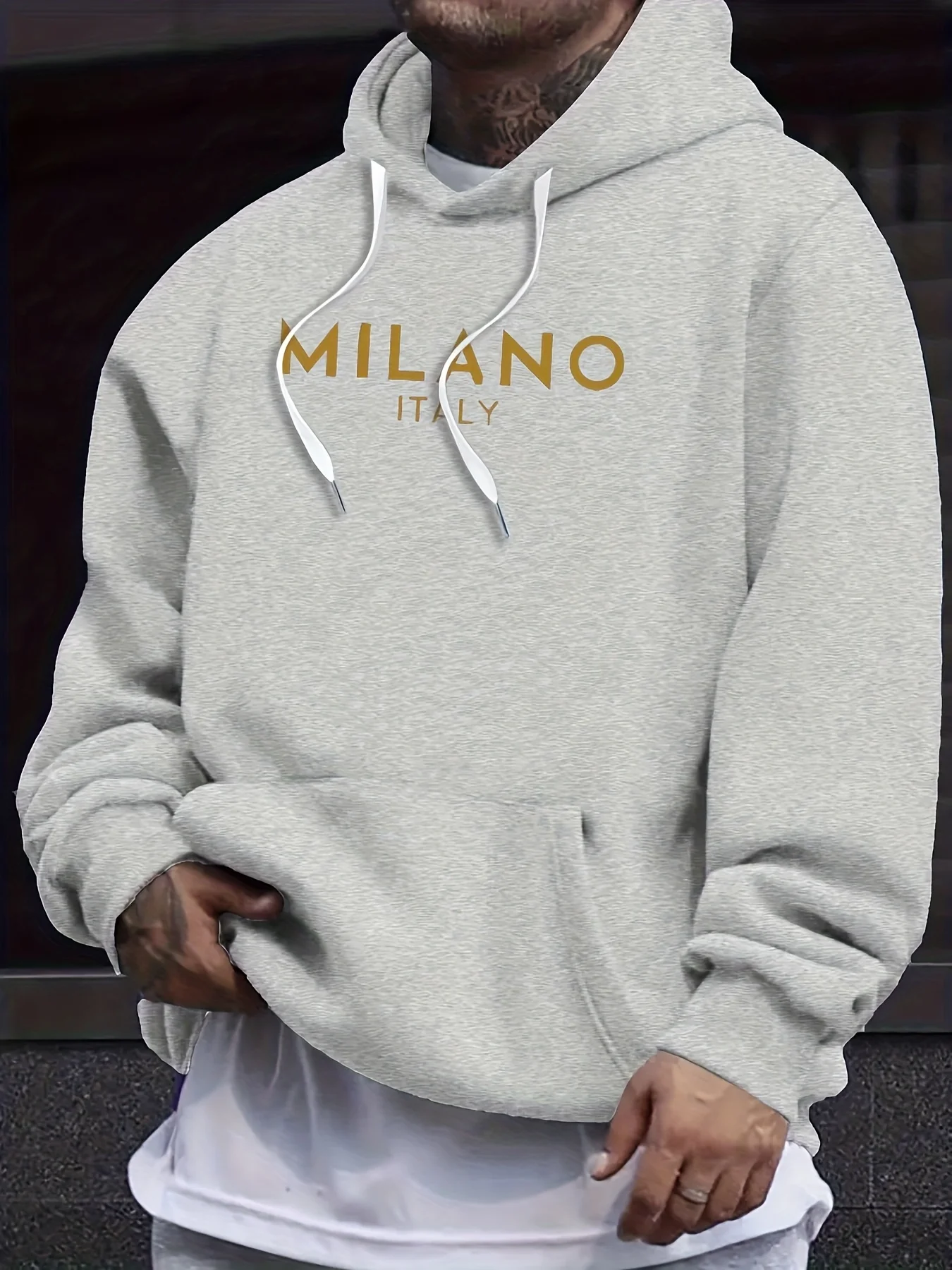 Street Fashion Milano - Kaus berkerudung musim gugur dan musim