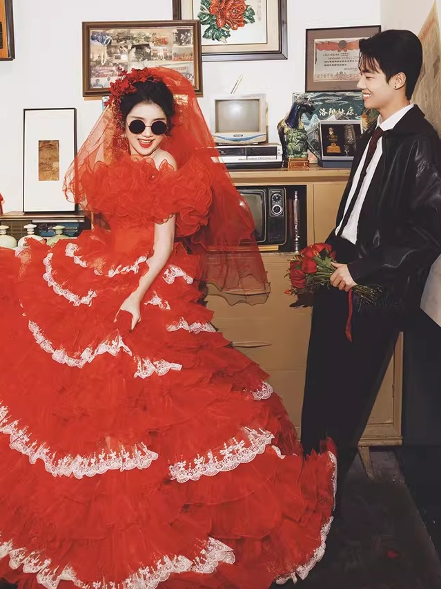 Gaun Pengantin Gaya Jalanan Vi - Street Fashion Photographers ulasan dan harga