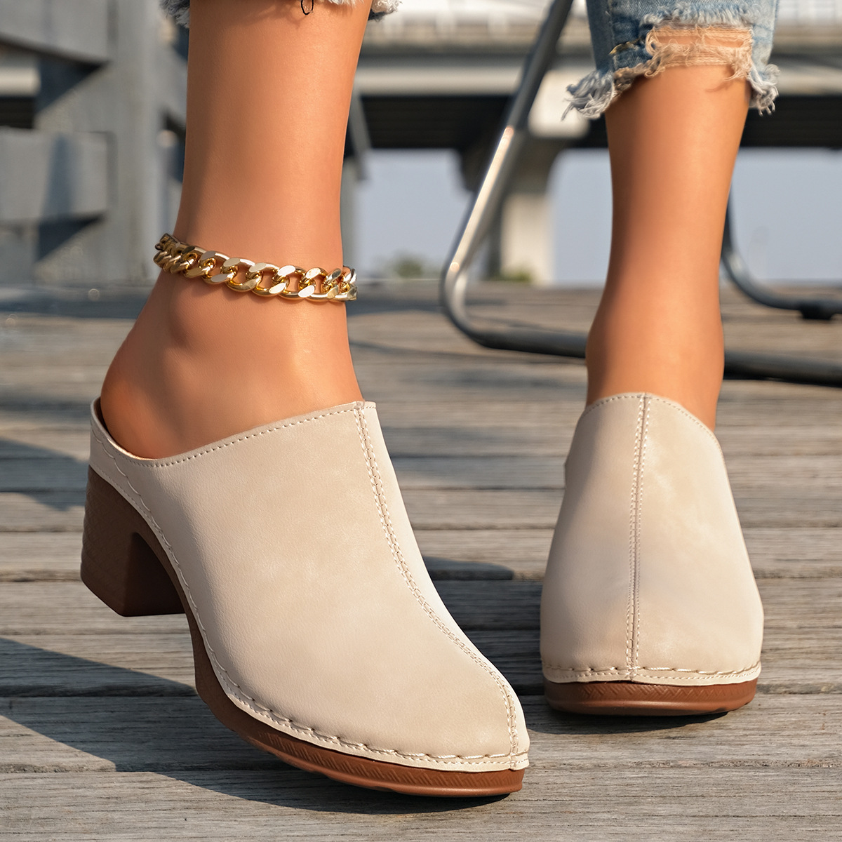 Sandal Wanita Berbantalan Empu - Street Fashion Events ulasan dan harga