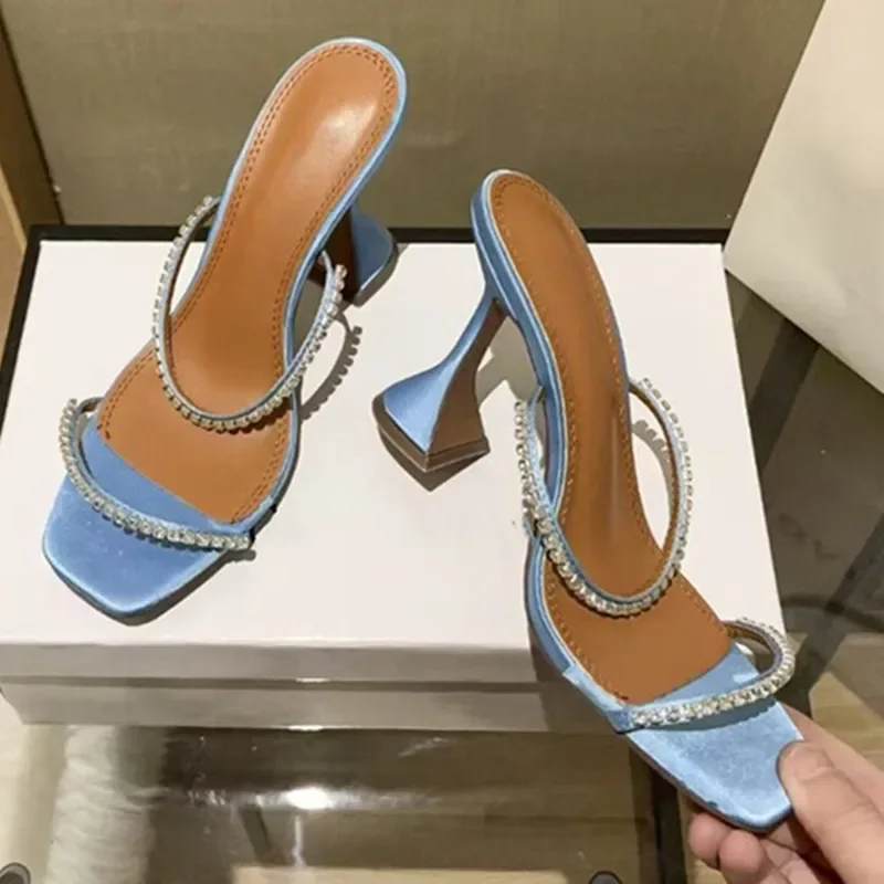 Sandal Wanita Eropa dan Amerik - Street Fashion Europe ulasan dan harga
