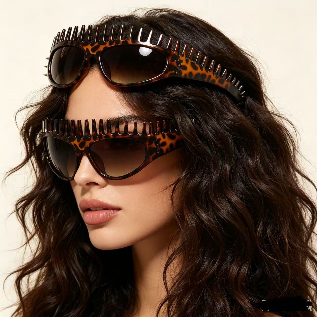 Kacamata hitam gaya ikat kepal - Street Fashion Photographers ulasan dan harga